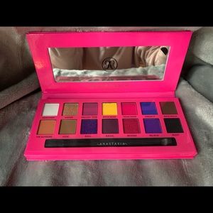 Anastasia Beverly Hills Alyssa Edwards Palette